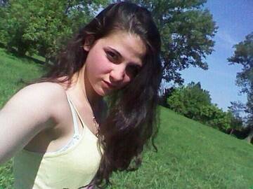 Public Photo of Helly_Hot69