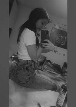 Public Photo of Monica18